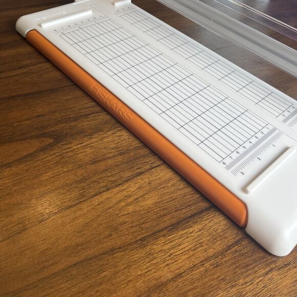 Fiskars 12 Inch Rotary Paper Trimmer Portable For Scrapbooking Crafting Hobby - Picture 5 of 11